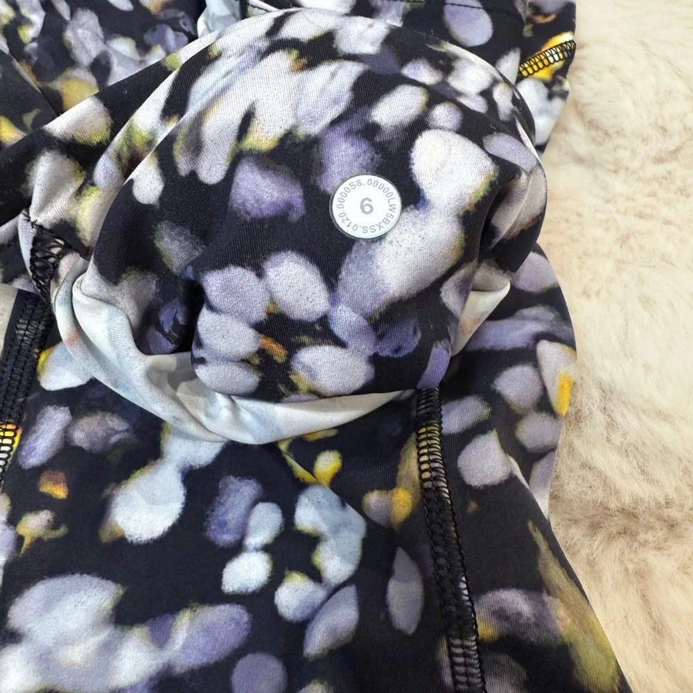 Lululemon Fast and Free Tight II 25” - Picture 5 of 5